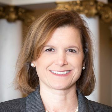 Q&A Spotlight: Leigh Ann Biernat, CPA and Senior Vice President at Stephens Public Finance